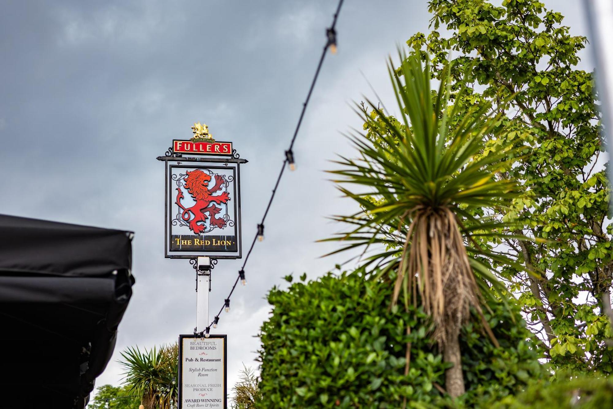 The Red Lion Hotel