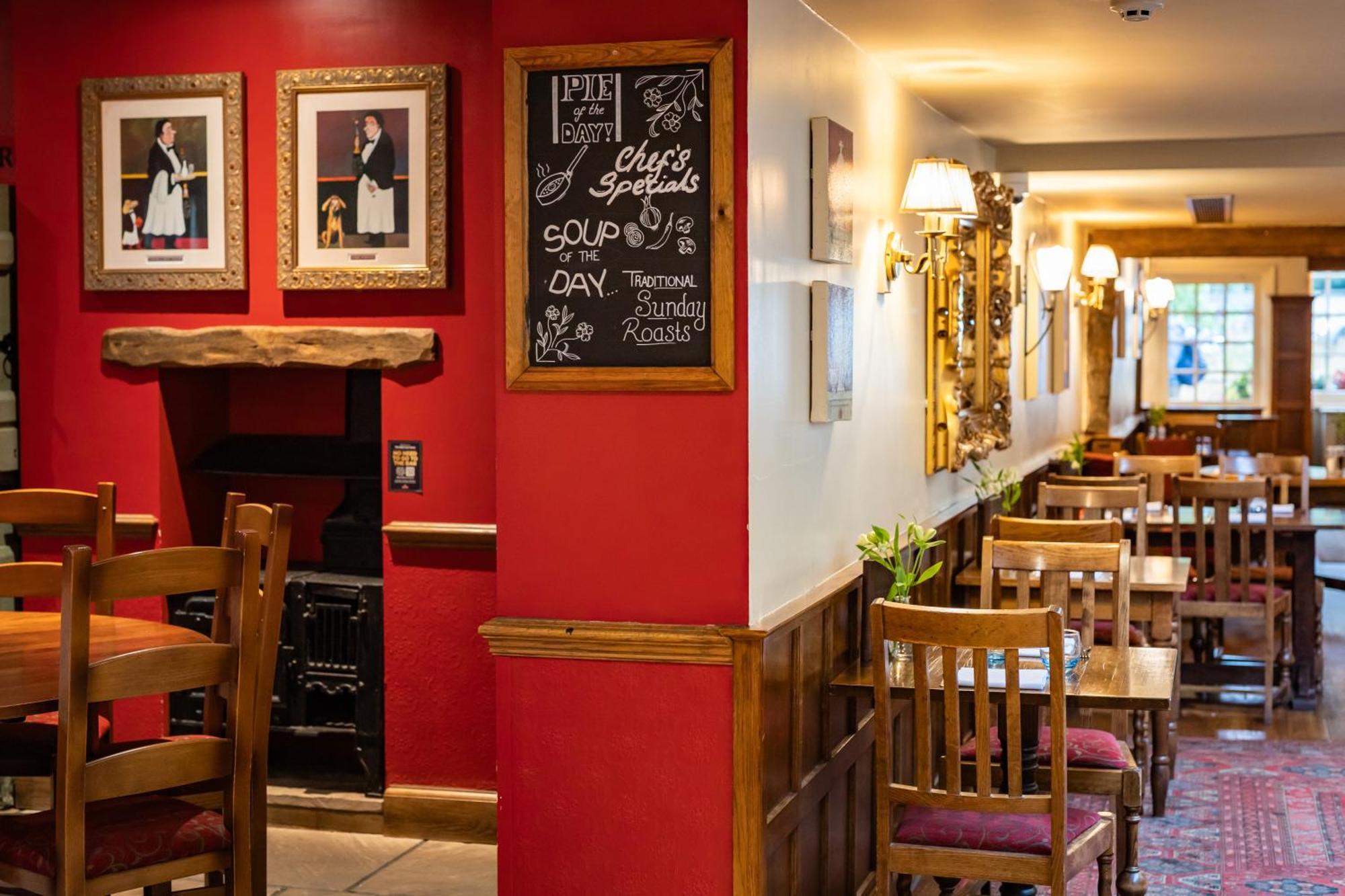 The Red Lion Hotel Hillingdon