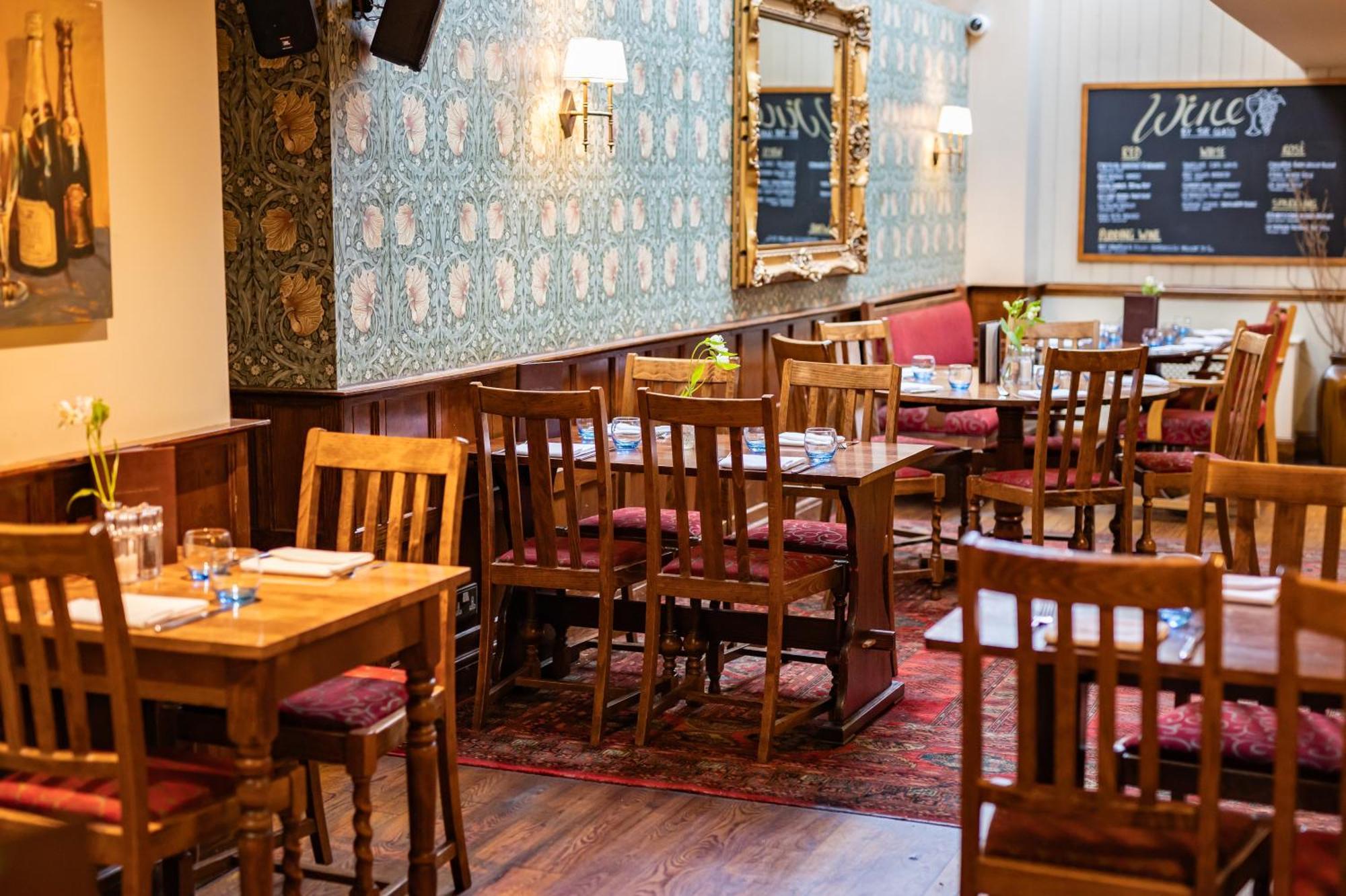 The Red Lion Hotel
