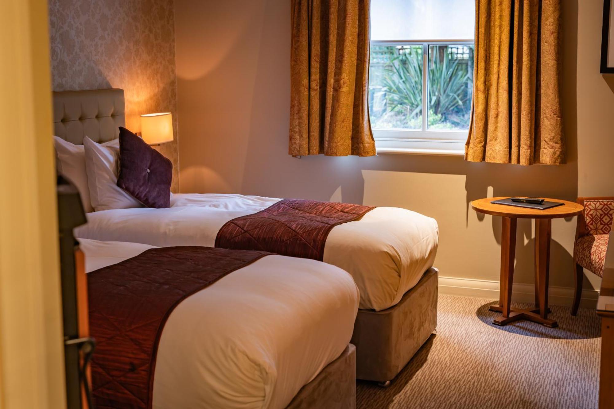 Hotel The Red Lion 3*