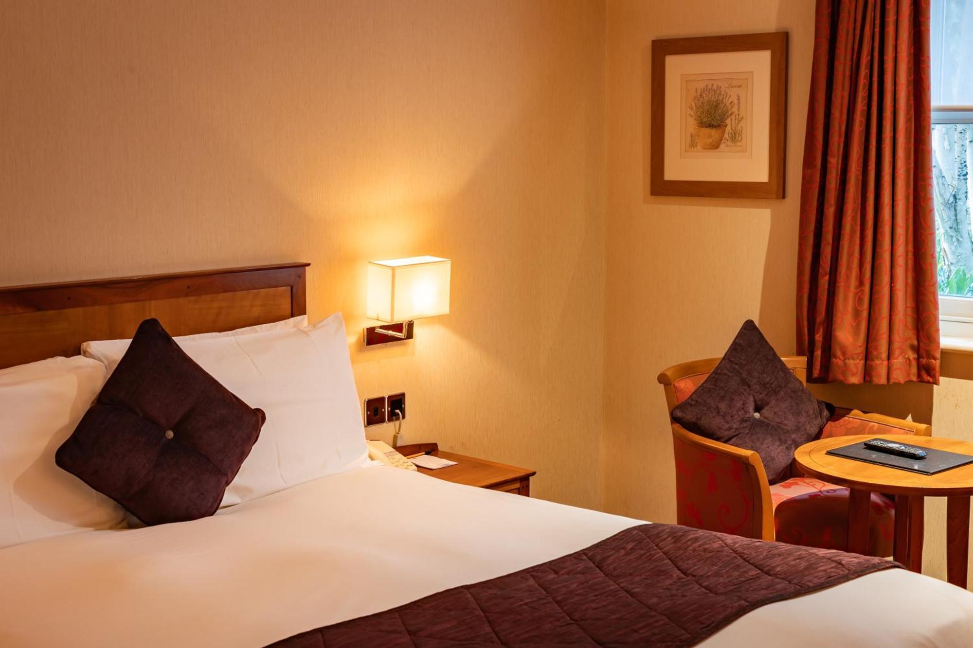 Hotel The Red Lion 3*