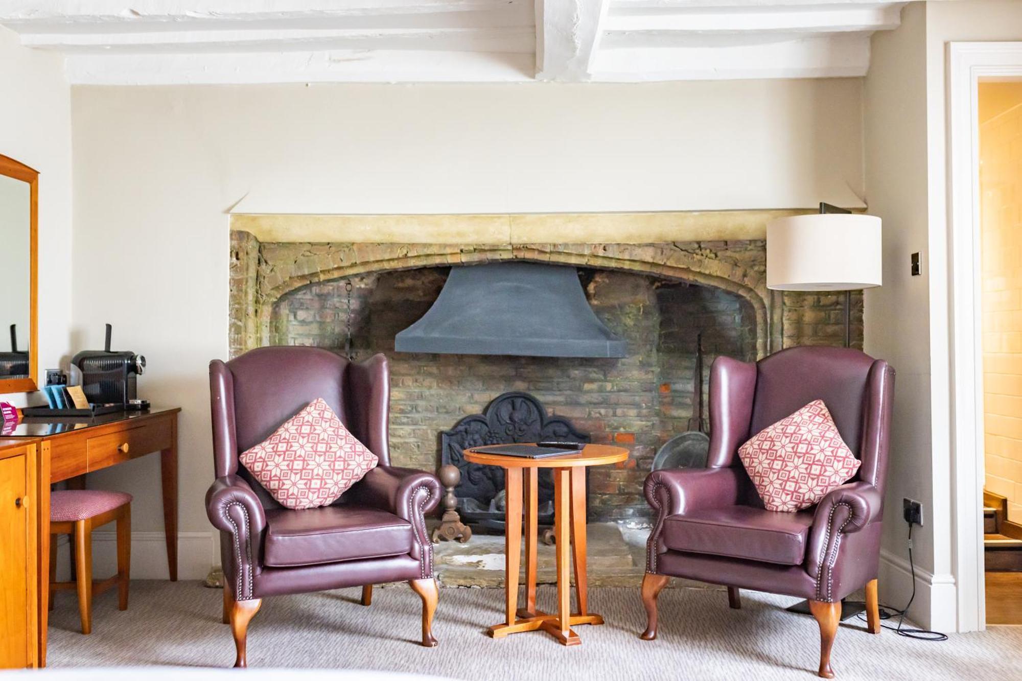 The Red Lion Hotel 3*