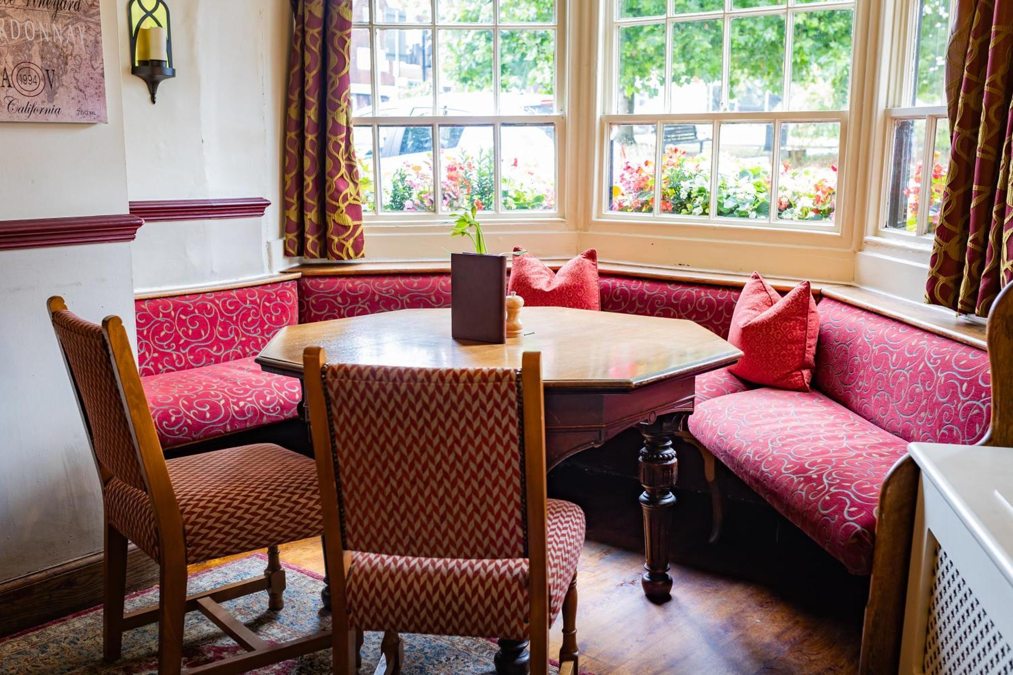 The Red Lion Hotel